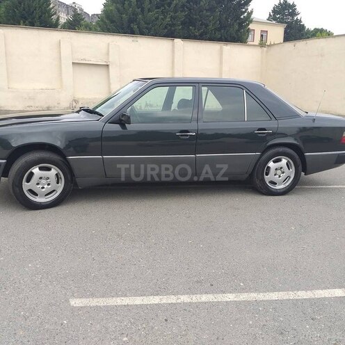 Mercedes E 200 1990, 522,356 km - 2.0 l - Bakı