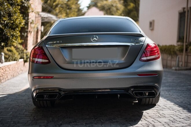 Mercedes  2017, 20,000 km - 4.0 l - Bakı