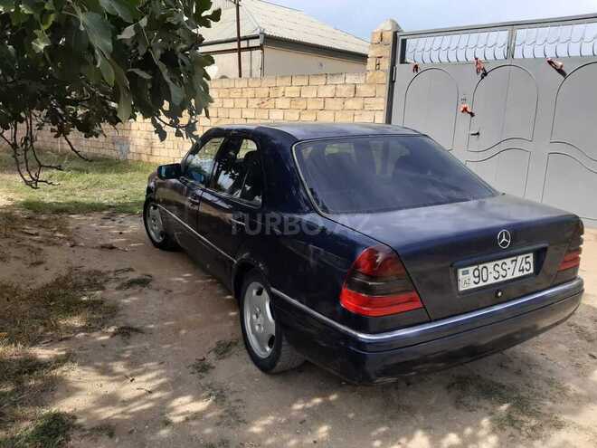 Mercedes C 220 1995, 280,000 km - 2.2 l - Sumqayıt
