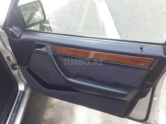 Mercedes E 220 1994, 350,000 km - 2.2 l - Bakı