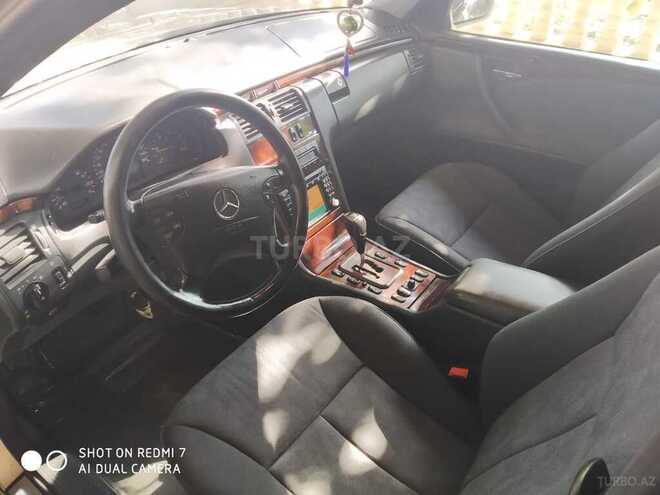 Mercedes E 220 2001, 330,000 km - 2.2 l - Biləsuvar