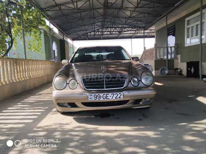 Mercedes E 220 2001, 330,000 km - 2.2 l - Biləsuvar