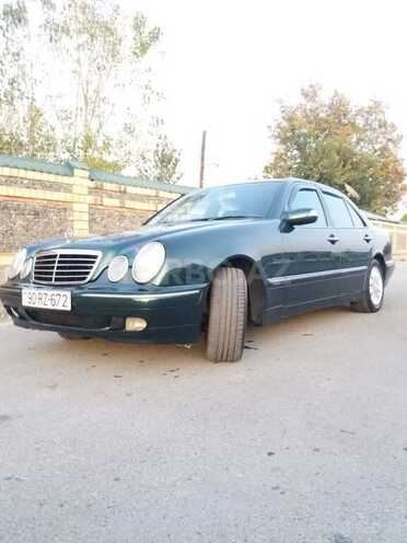 Mercedes E 220 2000, 340,555 km - 2.2 l - Qəbələ