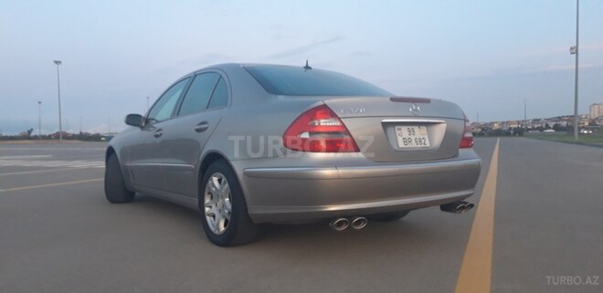 Mercedes E 320 2004, 295,000 km - 3.2 л - Bakı