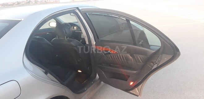Mercedes E 320 2004, 295,000 km - 3.2 л - Bakı