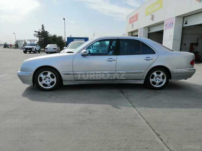 Mercedes E 240 1999, 272,603 km - 2.4 l - Bakı