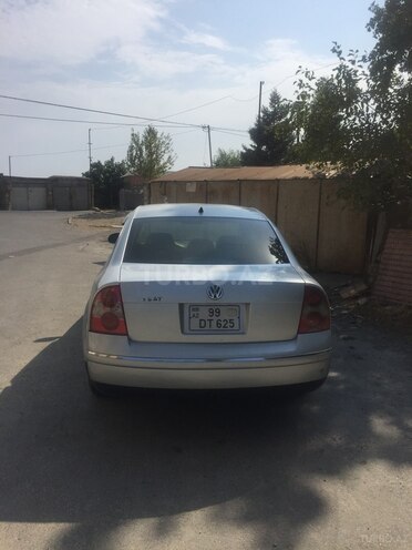 Volkswagen Passat 2004, 245,000 km - 1.8 l - Bakı