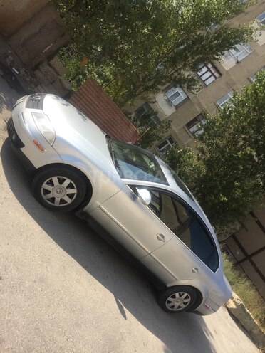Volkswagen Passat 2004, 245,000 km - 1.8 l - Bakı
