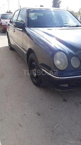 Mercedes E 220 2001, 722,000 km - 2.2 l - Bakı