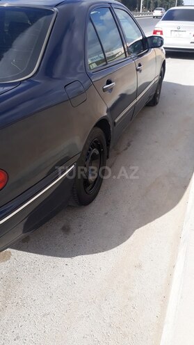 Mercedes E 220 2001, 722,000 km - 2.2 l - Bakı