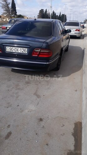 Mercedes E 220 2001, 722,000 km - 2.2 l - Bakı