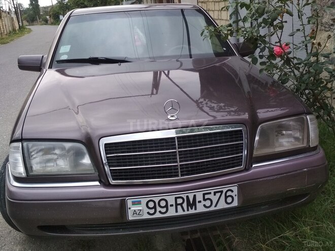 Mercedes C 220 1994, 557,770 km - 2.2 l - Quba