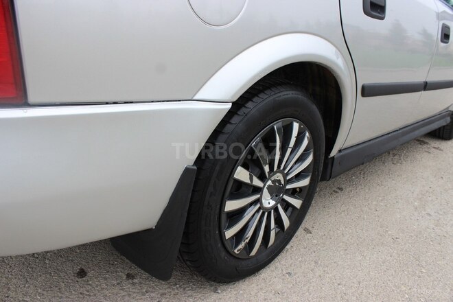 Opel Astra 2000, 271,110 km - 1.6 л - Xaçmaz