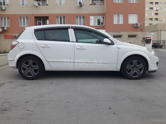 Opel Astra 2006, 204,950 km - 1.9 л - Bakı