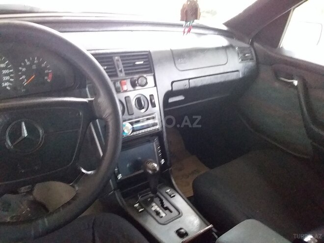 Mercedes C 200 1995, 234,568 km - 2.0 l - Bakı