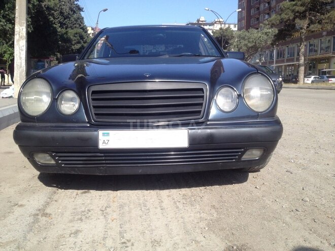 Mercedes E 240 1998, 335,000 km - 2.4 l - Bakı