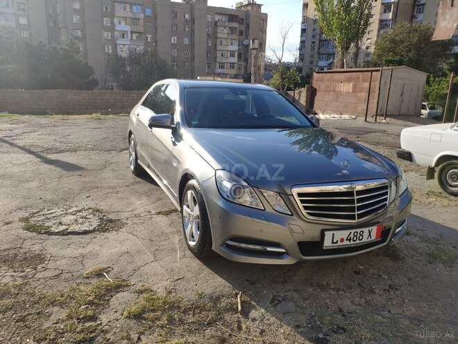 Mercedes E 220 2011, 215,000 km - 2.2 l - Bakı