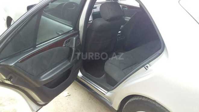 Mercedes E 230 1997, 240,000 km - 2.3 л - Bakı