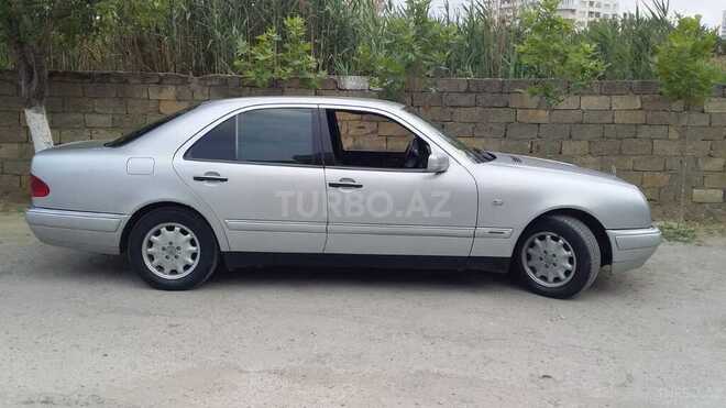 Mercedes E 230 1997, 240,000 km - 2.3 л - Bakı