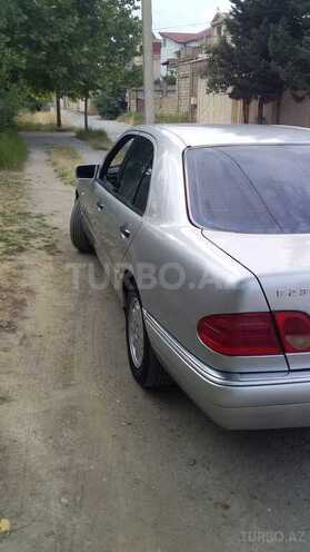 Mercedes E 230 1997, 240,000 km - 2.3 л - Bakı
