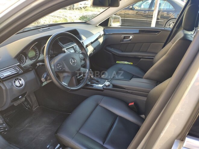Mercedes E 220 2011, 215,000 km - 2.2 l - Bakı