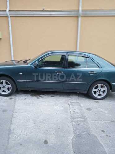 Mercedes E 200 1999, 266,740 km - 2.0 l - Bakı