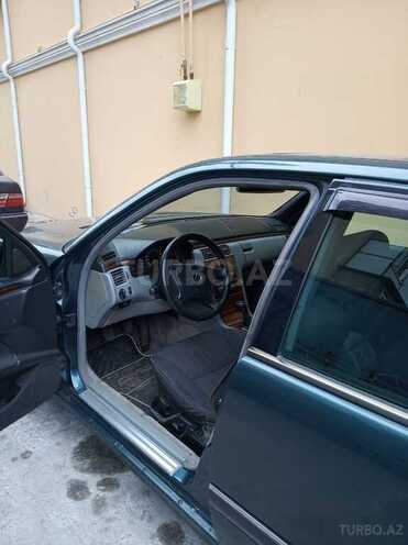 Mercedes E 200 1999, 266,740 km - 2.0 l - Bakı