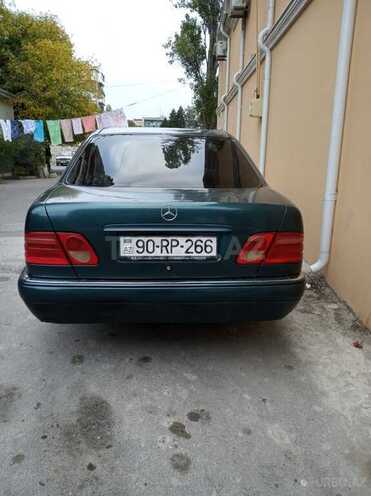 Mercedes E 200 1999, 266,740 km - 2.0 l - Bakı