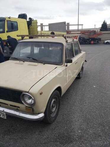 LADA (VAZ) 21011 1981, 200,000 km - 1.6 л - Bakı