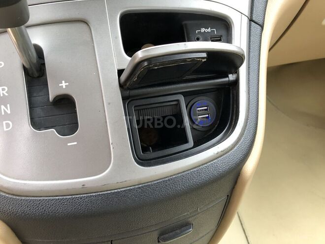 Hyundai H-1 2012, 500,000 km - 2.5 l - Bakı