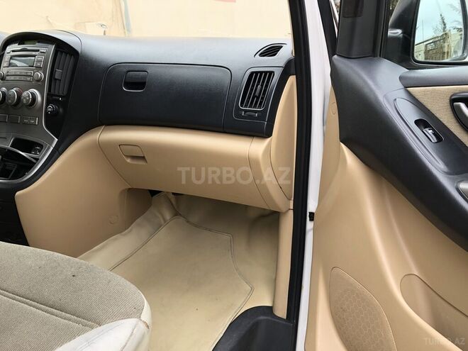 Hyundai H-1 2012, 500,000 km - 2.5 l - Bakı