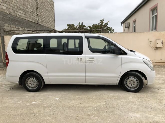 Hyundai H-1 2012, 500,000 km - 2.5 l - Bakı