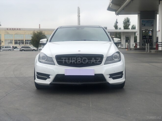 Mercedes C 180 2013, 88,500 km - 1.6 l - Bakı