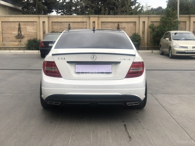 Mercedes C 180 2013, 88,500 km - 1.6 l - Bakı