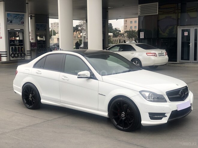 Mercedes C 180 2013, 88,500 km - 1.6 l - Bakı