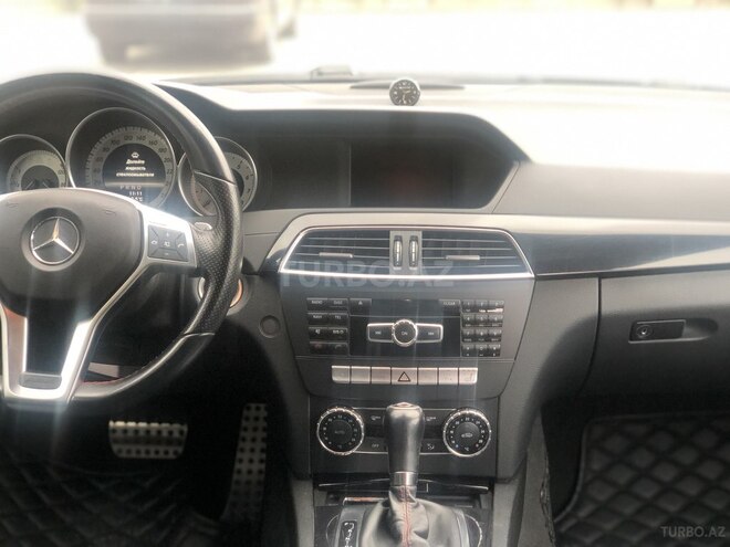 Mercedes C 180 2013, 88,500 km - 1.6 l - Bakı