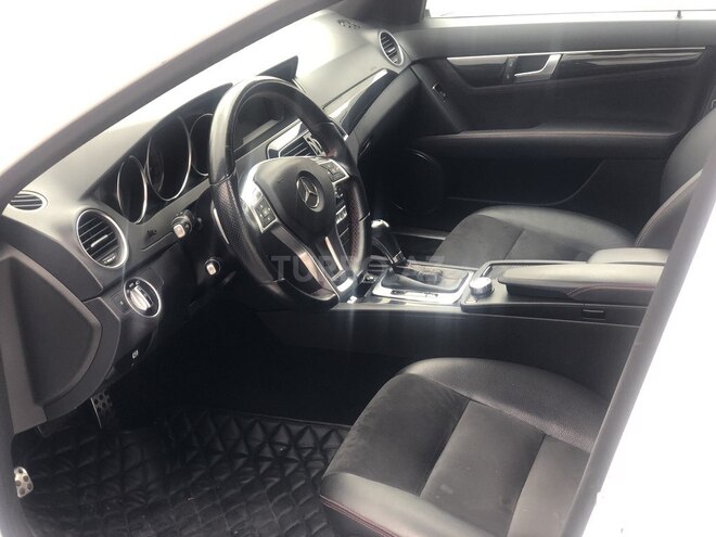 Mercedes C 180 2013, 88,500 km - 1.6 l - Bakı
