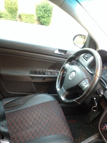 Volkswagen Golf 2005, 200,000 km - 1.6 l - Bakı