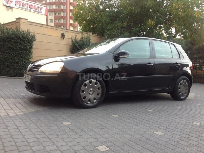 Volkswagen Golf 2005, 200,000 km - 1.6 l - Bakı