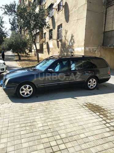 Mercedes E 240 2000, 377,739 km - 2.4 л - Bakı