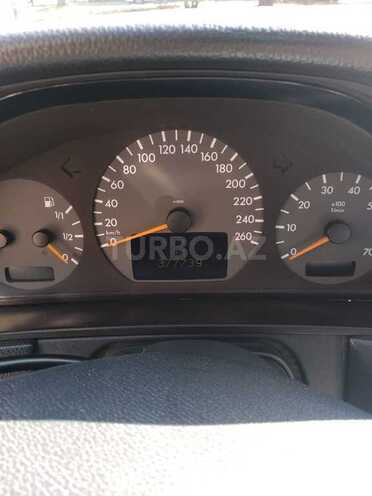 Mercedes E 240 2000, 377,739 km - 2.4 л - Bakı