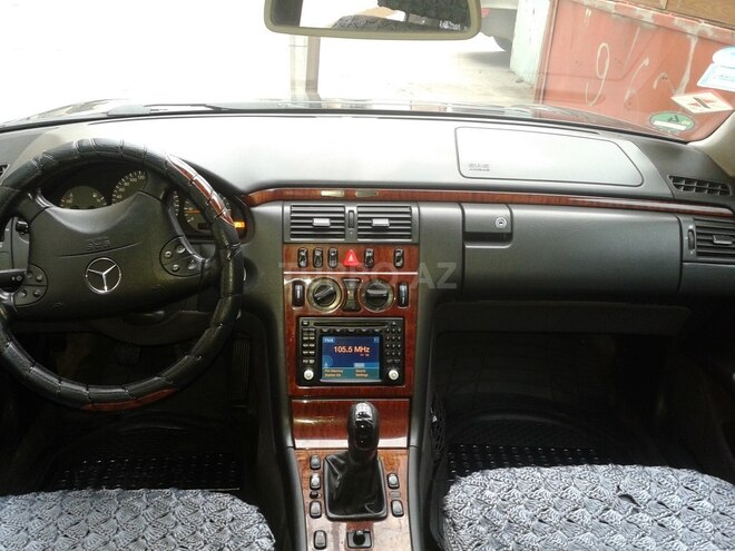 Mercedes E 240 2000, 377,739 km - 2.4 л - Bakı