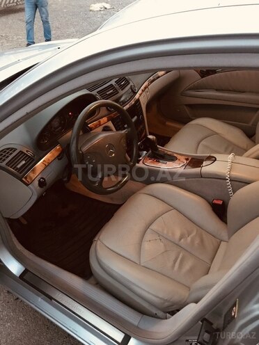 Mercedes E 320 2003, 254,000 km - 3.2 l - Bakı