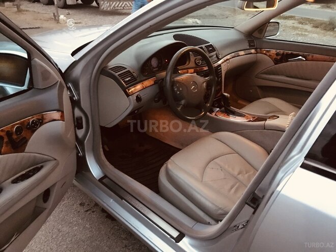 Mercedes E 320 2003, 254,000 km - 3.2 l - Bakı