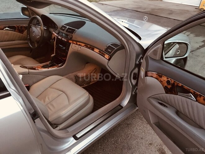 Mercedes E 320 2003, 254,000 km - 3.2 l - Bakı
