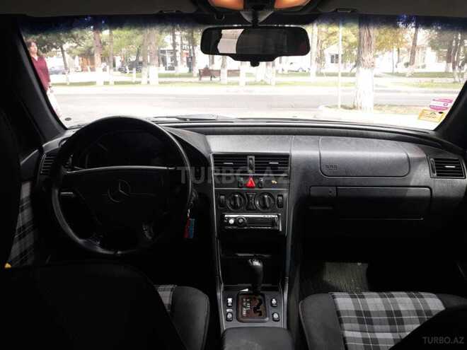 Mercedes C 250 1996, 270,000 km - 2.5 l - Sumqayıt