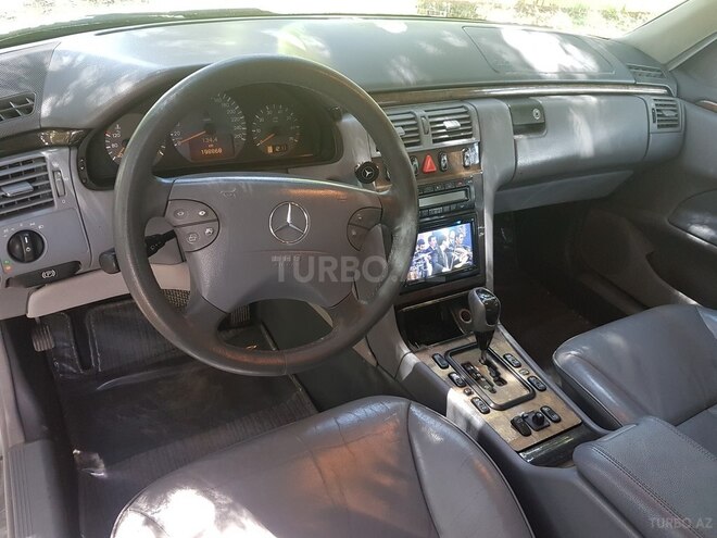 Mercedes E 240 2000, 201,200 km - 2.4 l - Yevlax