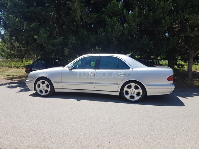 Mercedes E 240 2000, 201,200 km - 2.4 l - Yevlax