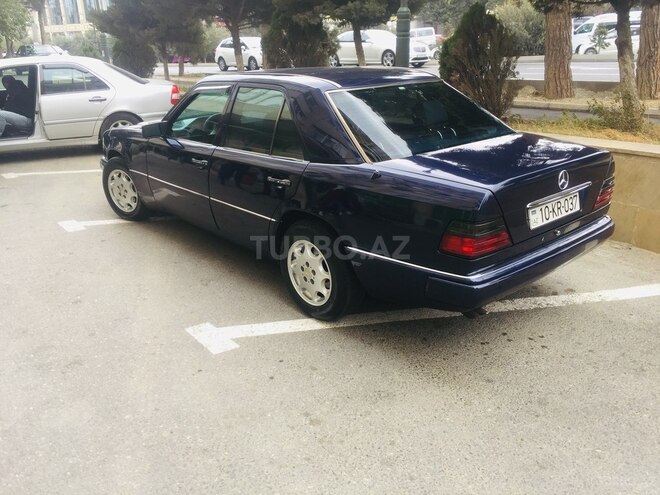 Mercedes E 280 1995, 324,000 km - 2.8 l - Bakı