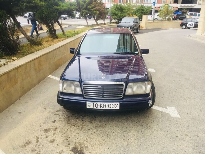 Mercedes E 280 1995, 324,000 km - 2.8 l - Bakı